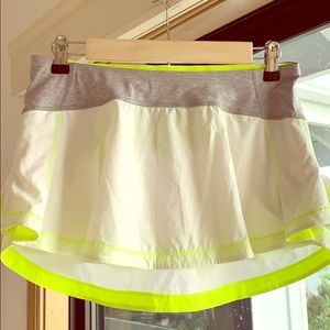 Lululemon Athletica running skirt bottom sz 6 EUC